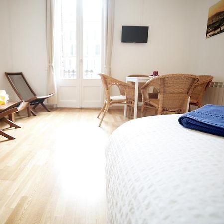 Apartment In Plaza Catalunya Barcelona Room photo